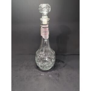 Mogen David Collector's Empty Wine Decanter, Limited Edition‎ 3rd in Series